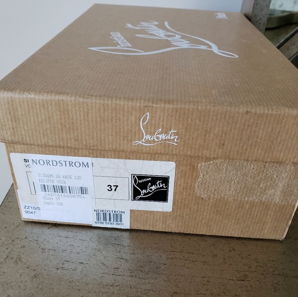 Heels - Picture 5 of 5